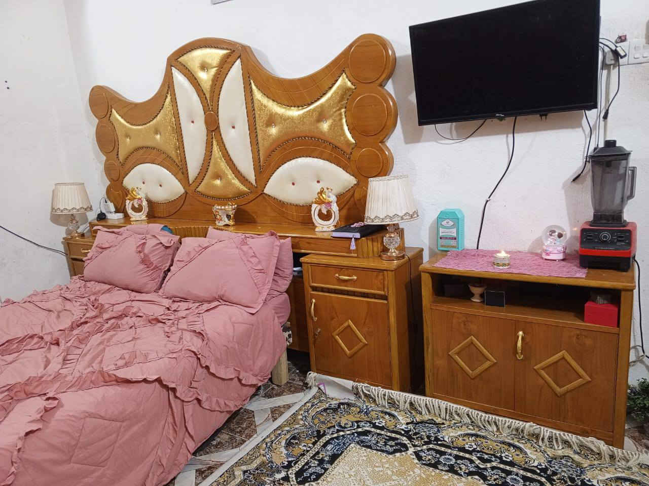 غرفة نوم مستخدمة للبيع
السعر ٩٠٠ وبيها مجال 
الشراي يتصل ***********
