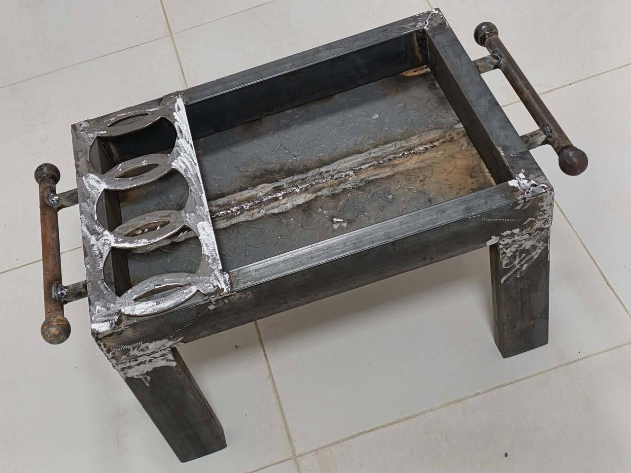 مستعدون لتجهيز مناقل للشواء بكافة الاحجام داخل الضلوعيه
للتواصل على الرقم ***********
