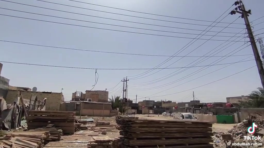عرصه فارغه للبيع مدفونه وجاهزه لتفاصيل بلفيديو مكان لحولي لعرصه ركن سعر 80 وبيهه مجال نزال 20 واجهه 16 للتواصل ***********
