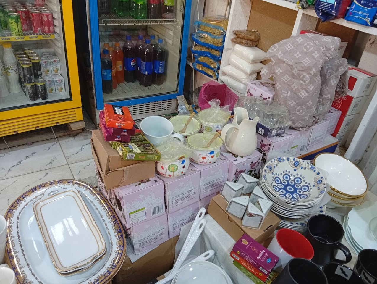 ادخلوا على الصور وختارو واسعار مناسبه توصيل داخل الكوت موجود 😍


**إذا كنت صاحب هذا الإعلان وتريد حذفه لأي سبب، رجاءا أرسل رسالة إلى الدعم الفني**