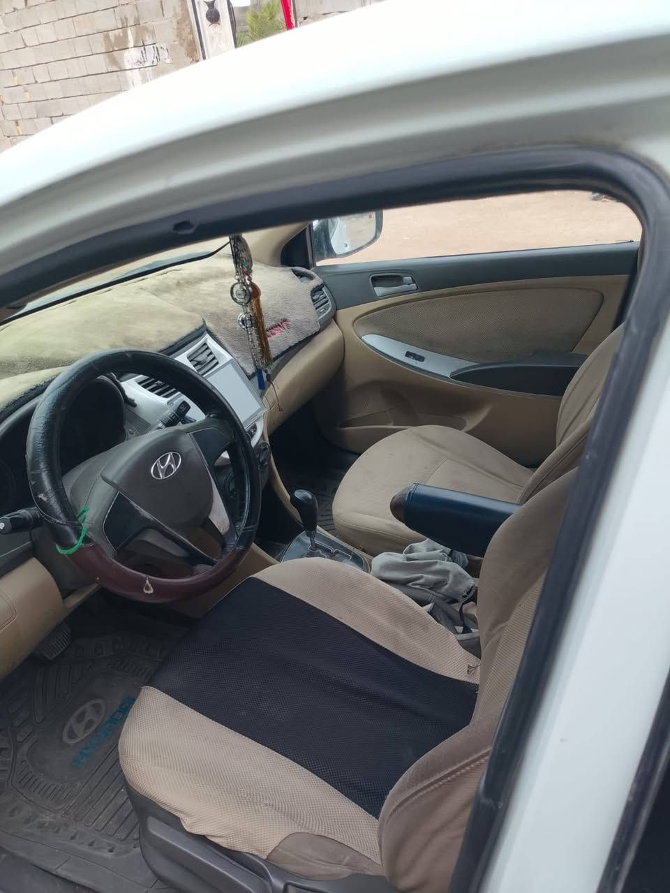 اكسنت 12 خليجي للبيع  رقم بصره  سعرها 85 $
وراعيه هذا رقمه +964 782 783 3915
