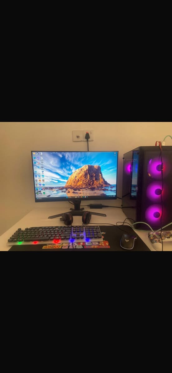 PC كاملة للبيع + UPS Online
-INTEL Core i5-14400F BOX
-RTX 4060 GIGABYTE EAGLE OC 8GB 3FAN BK
-16GB CORSAIR DDR5 5200 MHZ (8x2) 
KIT BLACK
-B760M H GIGABYTE DDR5 
-E900 1TB NVME M.2 3DNAND 2000M HEATSINK-DAHUA-E900N1TB 
-MNTOB MN-210 ALPHA DUAL RGB CUP COOLER
-PSU GAMDIAS KRATOS E1 600w RGB
-MNTOB MN-2080B STORM MESH 
4 FAN RGB 
-AOC 27G11E 27 FHD FAST IPS 0.5MS 
180HZ
اضافة الى جوستك بلي فور مع كت موس 
وكيبورد و سماعة كيمنك وUPS اونلاين اصلي 
مع العلم كراتين جميع المواد موجودة
مكاني بغداد 
1,400,000 بيه مجال قليل


**إذا كنت صاحب هذا الإعلان وتريد حذفه لأي سبب، رجاءا أرسل رسالة إلى الدعم الفني**