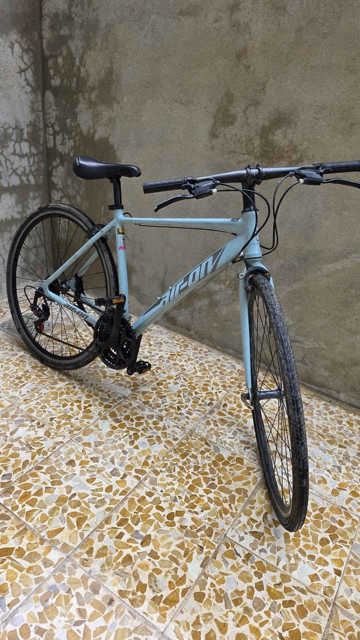 البايسكل جديد  هاي الصور كدامك

كير نضيف 

تايرات جديدة 

فحمات جديده 

الچوبات  جديدات 

والوياله حلوات وجديدات 

والبايسكل مال سباق حجم 28  ياباني700

  سعر 125 الف وبي مجال تواصل  وتدلل 

للتواصل *********** واتساب فقط
