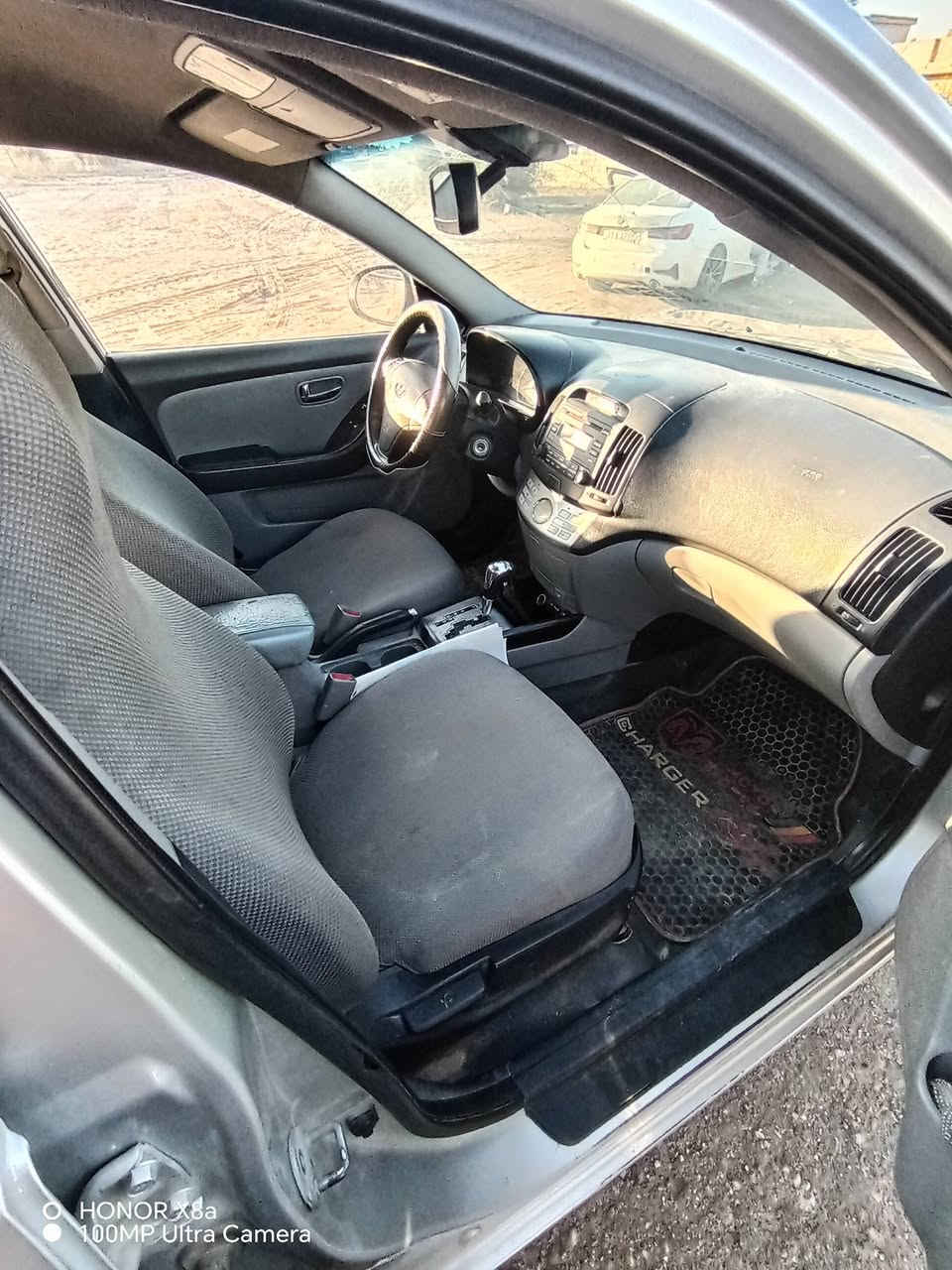 افانتي 2010 محرك 1600دكشن عالي رقم انبار التفاصيل بالسونار السعر 95وبيه مجال*********** *********** مكان السياره بغداد
