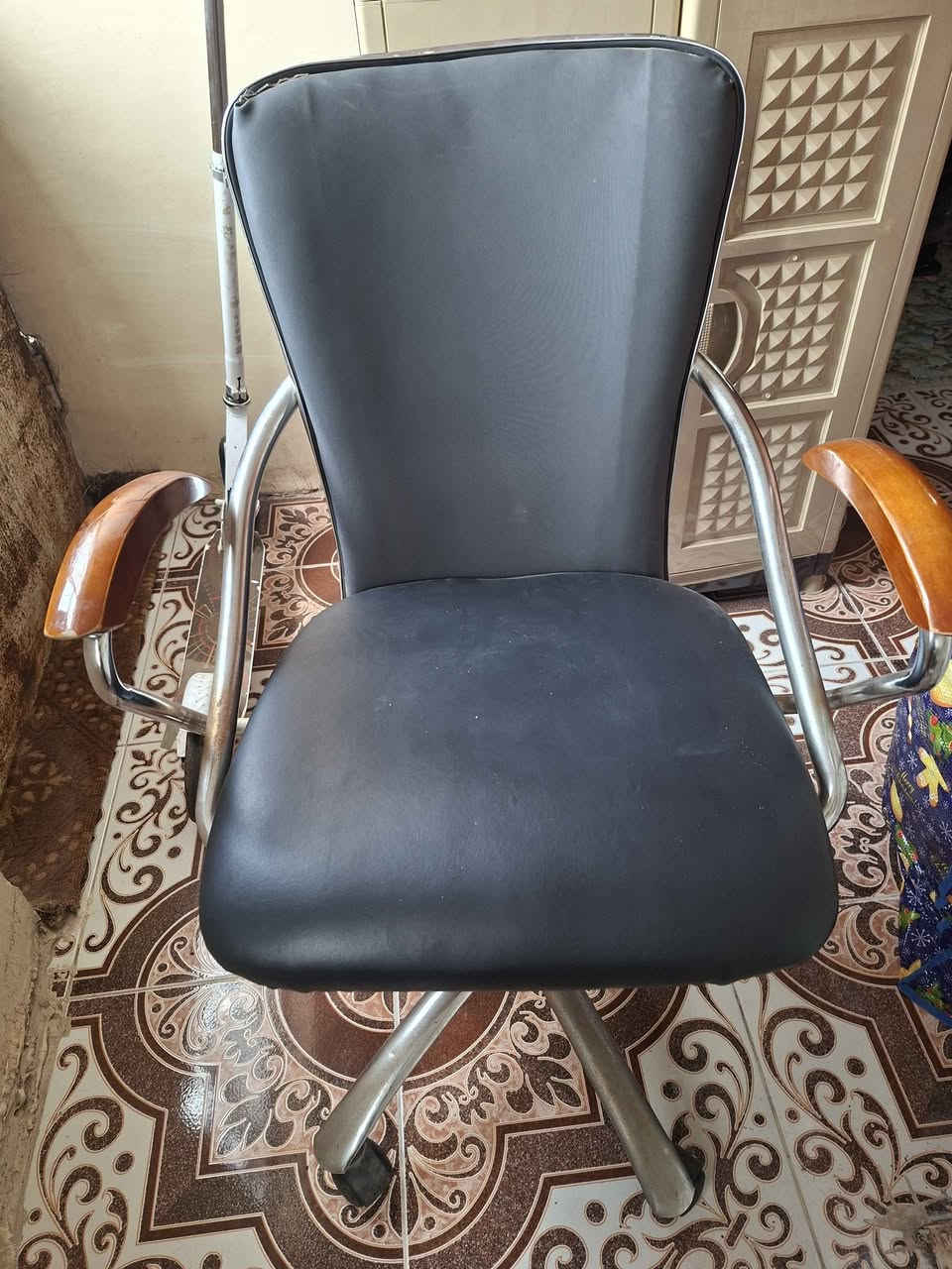 كرسي مكتبي دوار شغال ونظيف بأسعار معقولة بلاد, صلاح الدين


**إذا كنت صاحب هذا الإعلان وتريد حذفه لأي سبب، رجاءا أرسل رسالة إلى الدعم الفني**