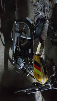 السلام وعليكم دراجة لبيع يراني اربعه كير دراجة شغاله وخير من الله ابيع...