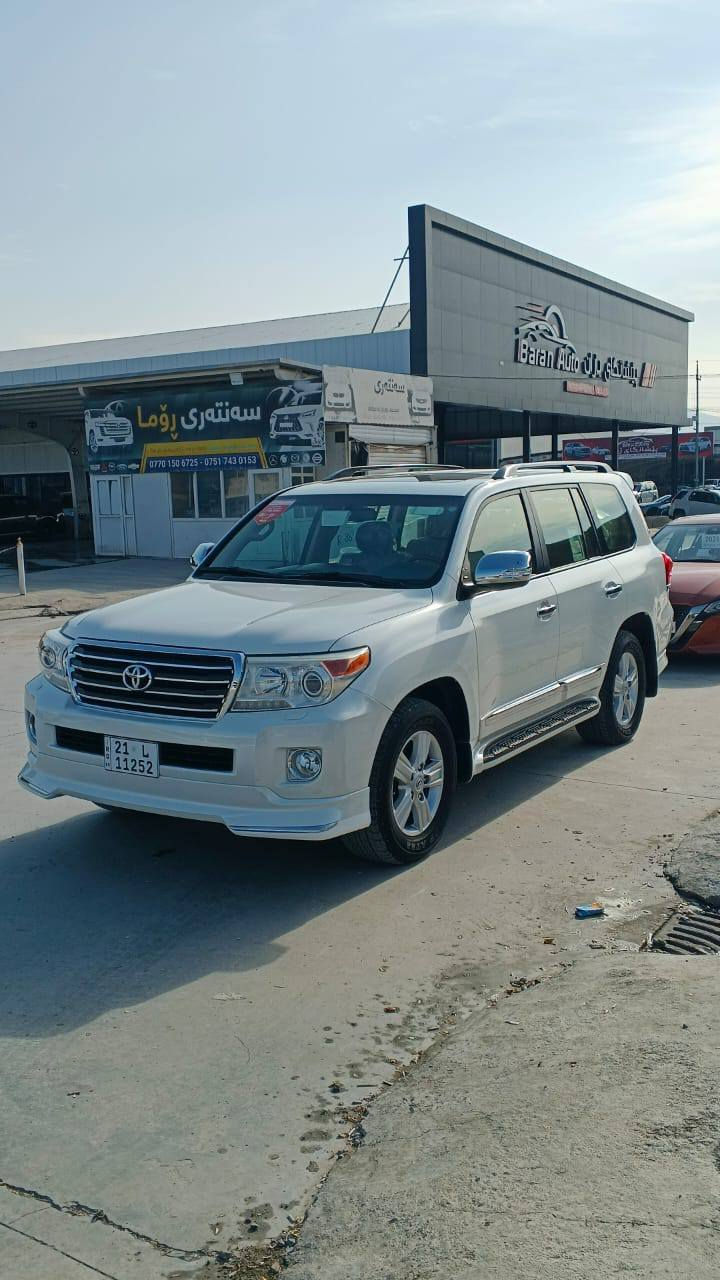 السلام عليكم للبيع لأندكروز موديل 2014 ساز اصلي رقم سليمانيه الجديد دولي بسمي تحويل ثاني يوم مكفولة كفاله عامهه
فول مواصفات 1/1
حساس امامي
حساس خلفي
بصمه تشغل
بصمه اوبواب
فتحه سلايت
كشنات جلد اصلي
كشن كهرباء اتلاث حركات
محرك 6 سلندر
تشغيل عن بعد

مري شفط و قلاب 
مثبت سرعه 
سبعه راكب 
ثلاث قطع تبريد 
تحكمات ستيرن كامله 
كامرة دوارة
مطفايه حريق 
وباقي مواصفات معروفه. 
ماشيه (108) إلف حقيقي شرط الفحص مكاني ديالى بعقوبة 
اللاستفسار على رقم ***********

/ملاحظه / سياره استخدام شخصي
