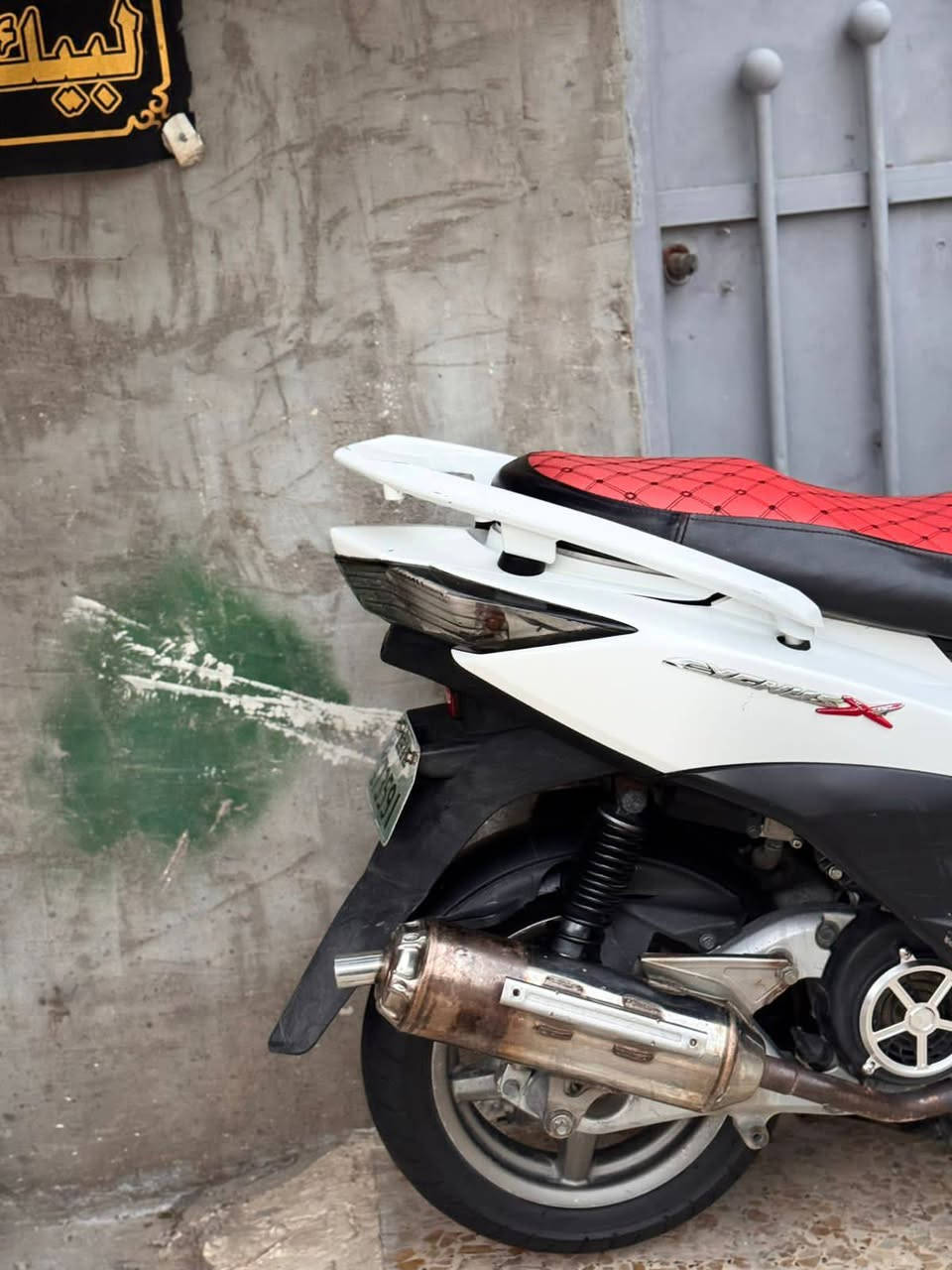 سلام عليكم دراجه سكنس لد لبيع او مراوس بجبلي موديل 14غيرها ماريد دراجه كلها بلاديه كفرات ختم واحد المكينه برغي ممفتوح منها دراجه الكهربايات كلها شغاله دراجه خير من الله مكاني بغداد الشعله رقمي *********** بي واتساب
