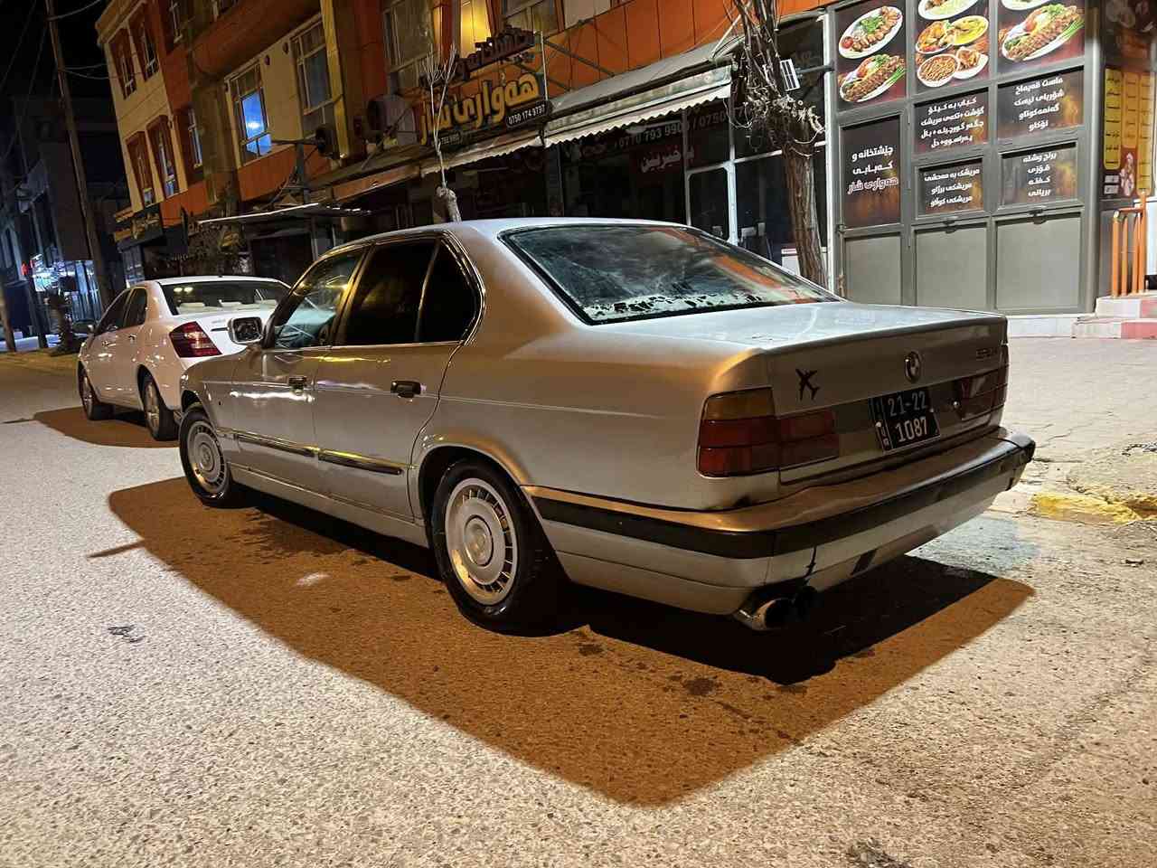 520i علوج
مەکینە ٢٠کەپس 
گێرعادي 
تاقم وایەری سمس 
ئەقلی حوڕ 
لایت ئەڵقە 
هەموو گیانی کارەبای
زۆر بەقوەتە
سعری ١٩ وەرەقەو معامەلە 

***********            ***********
