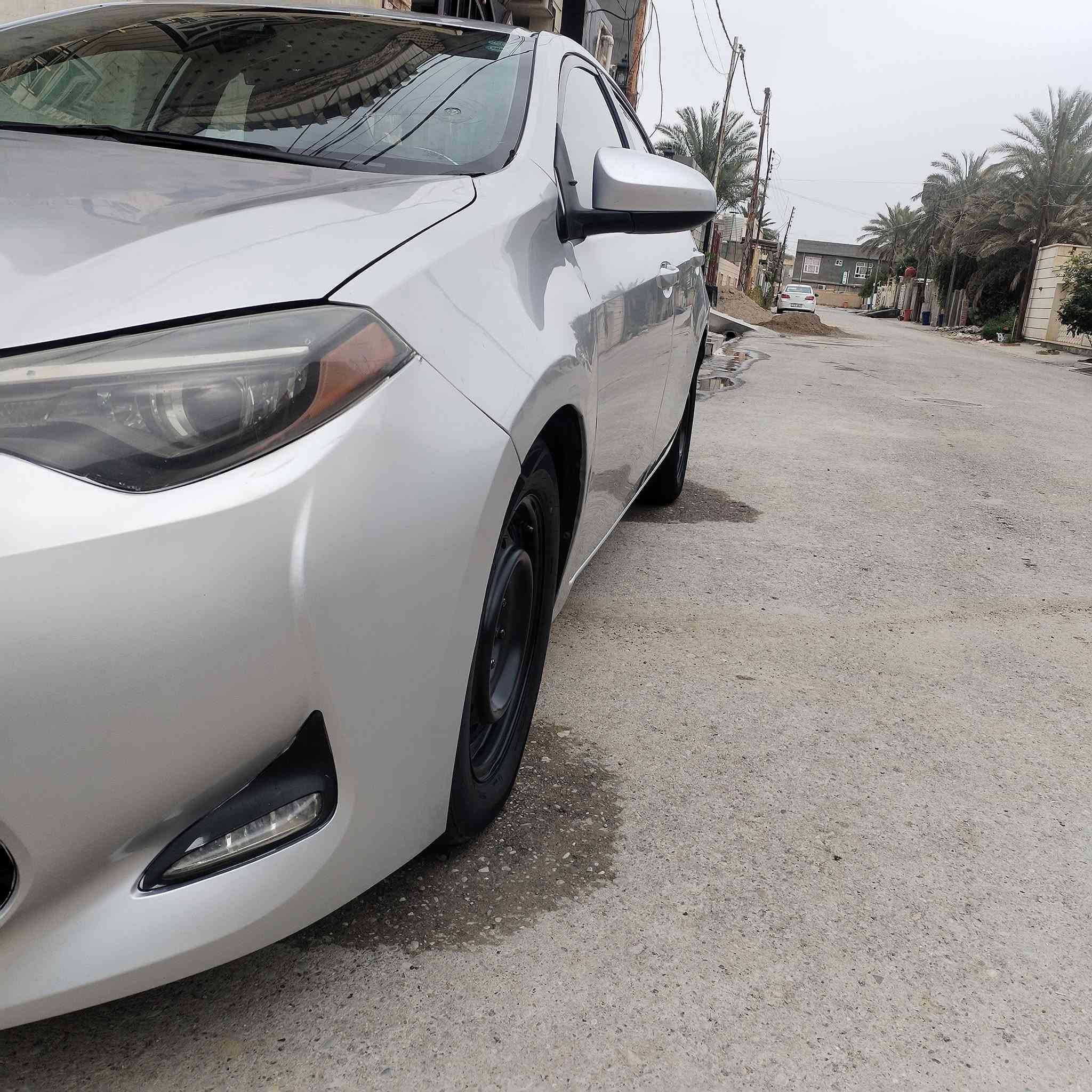 سلام عليكم كورلة 2018 وارد امريكي حادثهة بنيد وجامرلوغ جهة السكن فقط مواصفات le رقم سليمانية باسمي كير مكينة مكفولات تبريد تدفئة كهربائيات كلة مكفول  سنوية لل 29 عنوان شهربان المقدادية ***********
