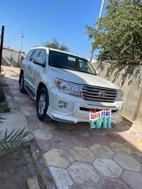 لاندكروز • ٢٠١١ • ٦٠٠٠٠ كم