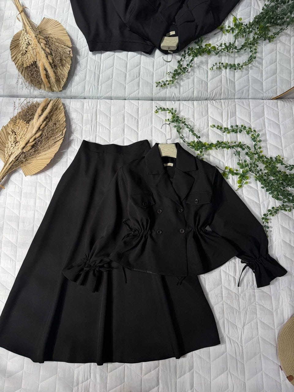 قميص مع التنورة💚✨
خامة دابل تركي مبطن
40–42–44–46–48
قــــيــاســـات 💥
يـــوجــدتـــوصــــيل جميع محافظات العراق 🇮🇶
للحجز والاستفسار المراسله الصفحة 📨 👉


**إذا كنت صاحب هذا الإعلان وتريد حذفه لأي سبب، رجاءا أرسل رسالة إلى الدعم الفني**