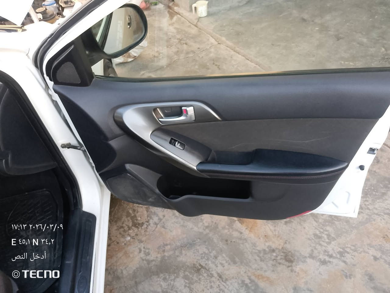 السلام عليكم سياره للبيع سياره جديده 2011 سنويه جديده رقم سليمانيه سياره مقفوله كفاله عامه شرط السونار تخنتاير جديد جير ماكينه جديده تبريد تدفئه شغاله دواخل رقم واحد تبلات صدر خلف امامي كله جديد متواجد على هذا الرقم ***********.
