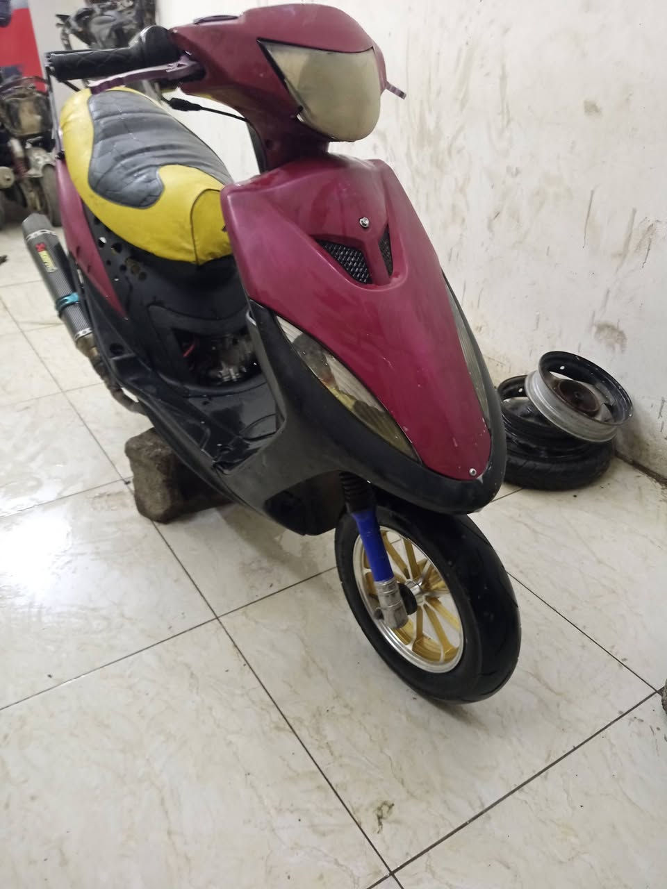 سلام عليكم شباب لبيع ماكس دراجه خير من الله 4ولفات 
بيها تزويد مكاني بعقوبة فلكت لمين رقمي***********بي وساب
