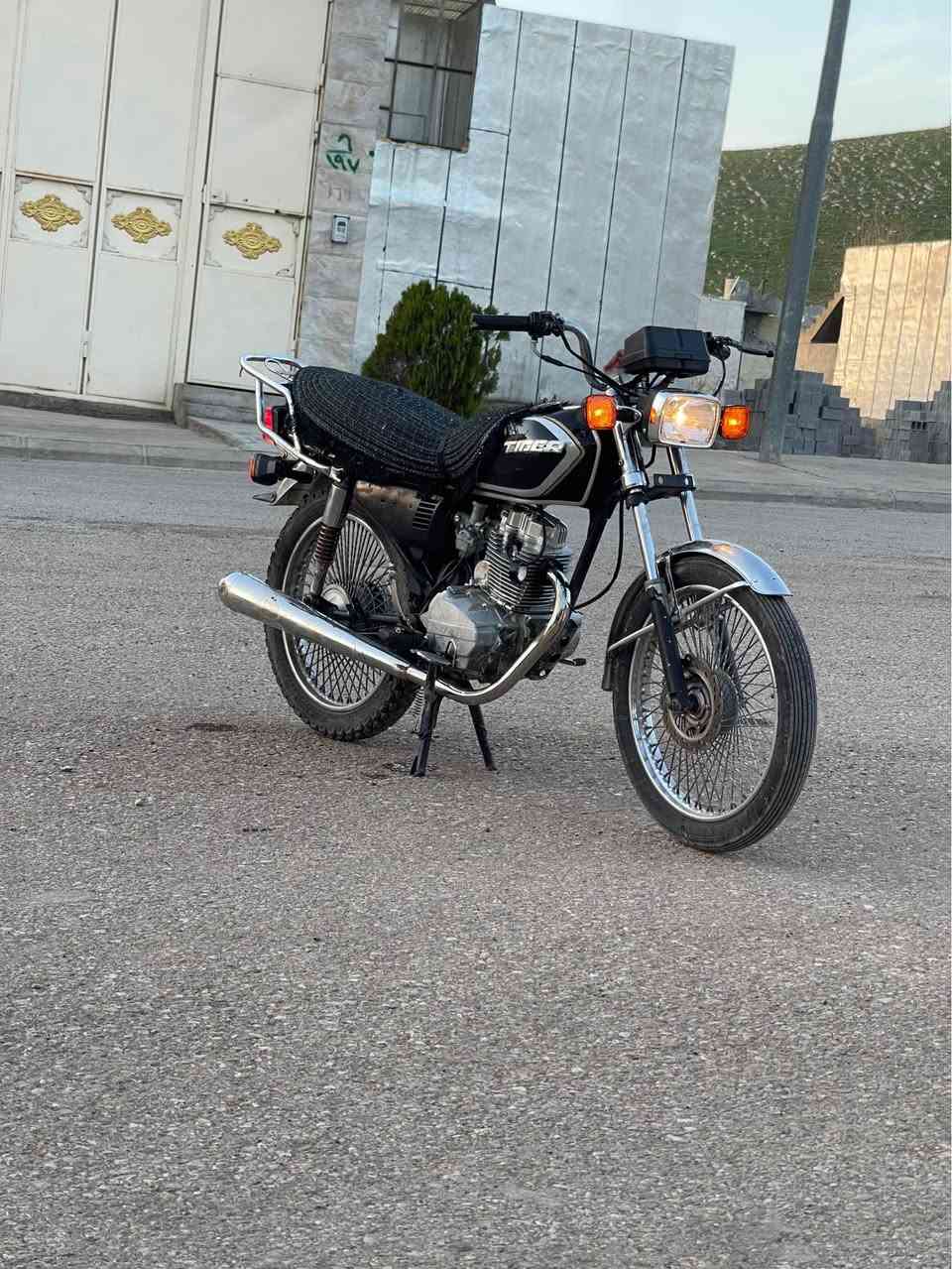 ئەدمین ماتۆڕ ئیرانی  5گیڕ مەکینە150 هەموگیانی بەشەرت سعر360هەزار لەسەیدسادقم السليمانية, العراق


**إذا كنت صاحب هذا الإعلان وتريد حذفه لأي سبب، رجاءا أرسل رسالة إلى الدعم الفني**