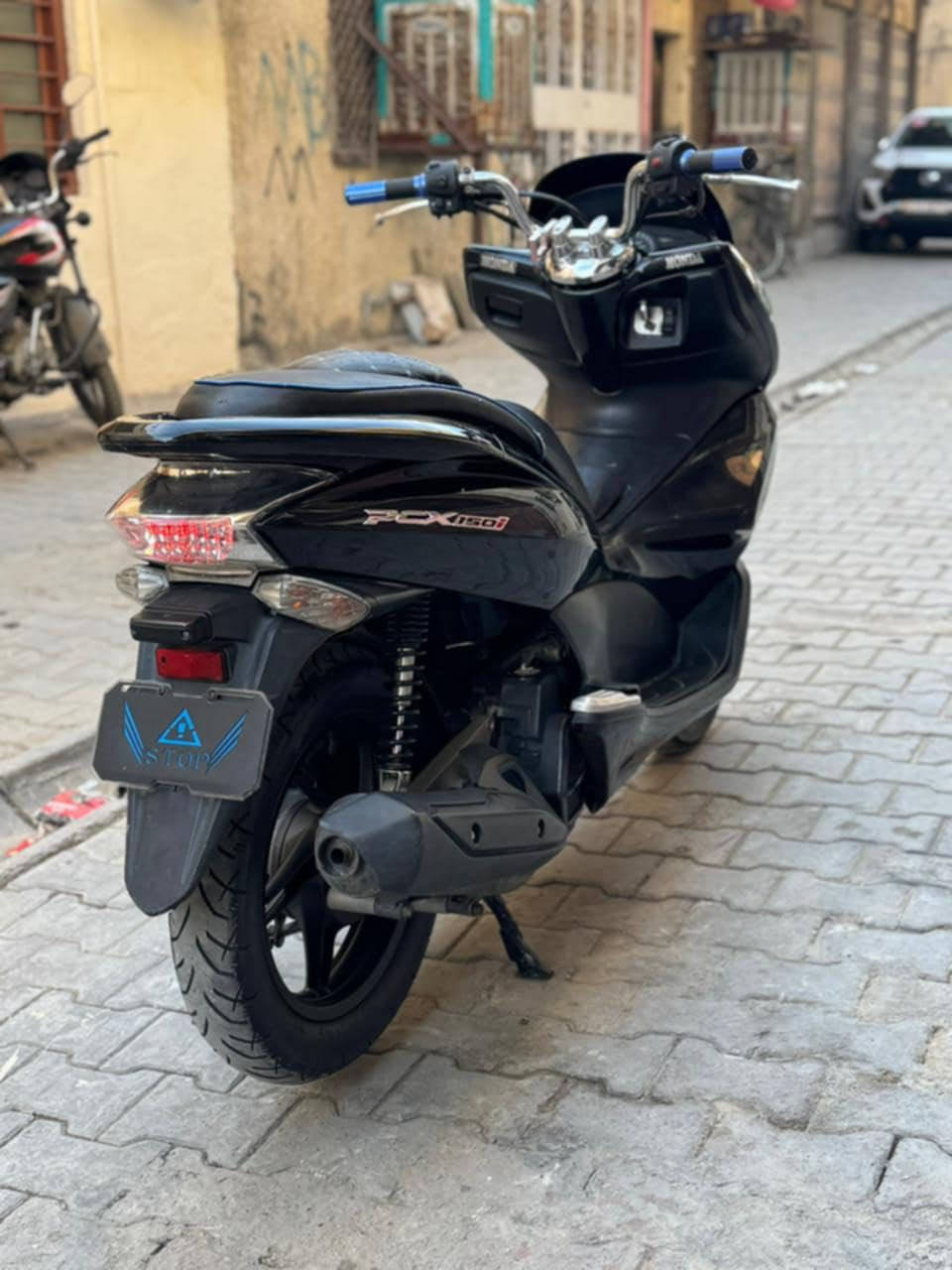 سلام عليكم PCX جيل اول ياباني

مكفوله من التاير للتاير شرط كفر ومكينه بلادي 

ماشيه30الف ☑️ 

مكينه 150☑️ 

حساس زدحام ☑️

حساس ستان ☑️ 

مابيه اي نقص شرط المكينه اذا مفتوحه ترجع الدراجه السعر مليون300 وبيه مجال بغداد الكرخ 

رقمي***********
