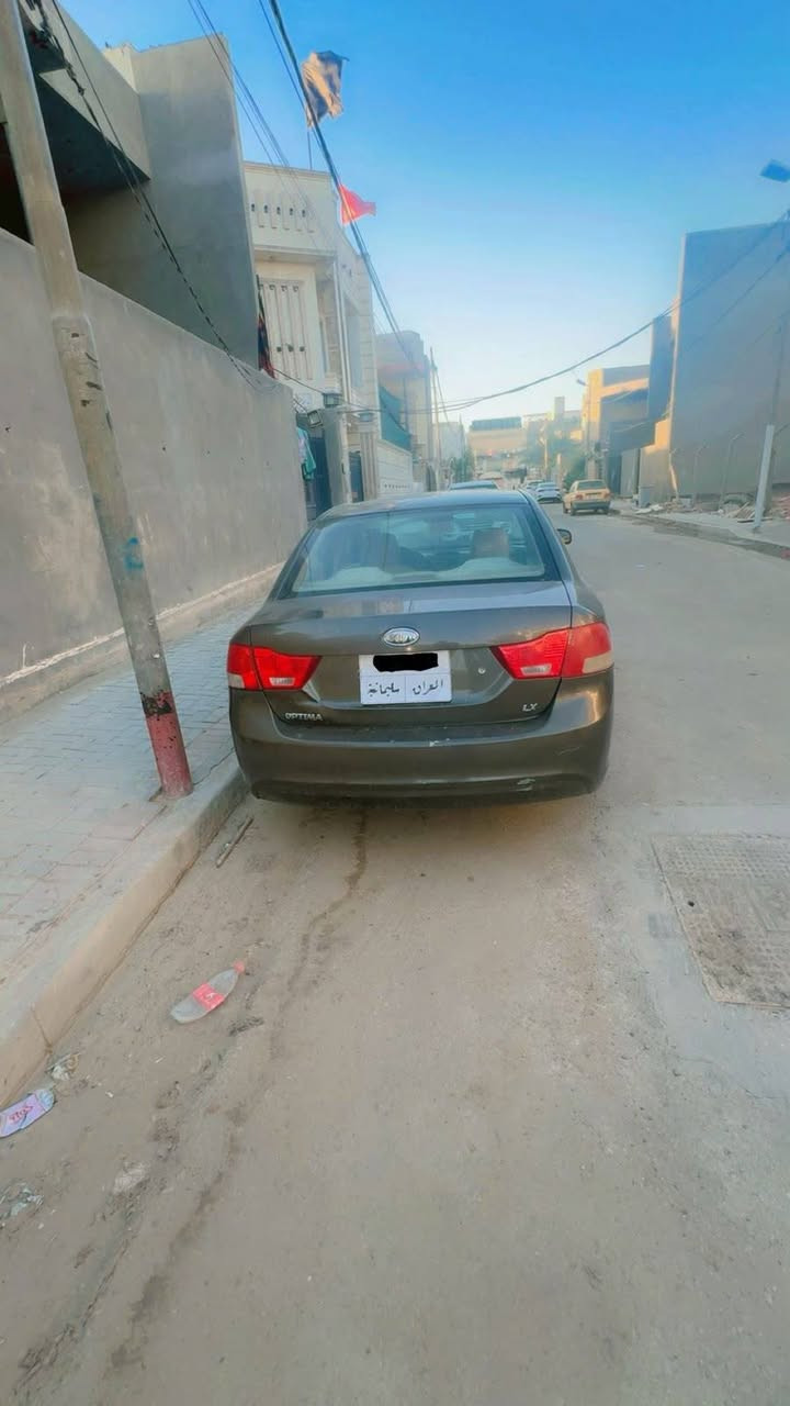 السلام عليكم اوبتما 2009 خليجي مكفوله گير ومكينة مكفوله بيها بس چاملغ وبنيد صبغ بدايته شبر واحد صبغ السعر ٩٥ هي والرقم كاملة ما عليها غرامات والسنويه ما ساقطه تبريد شغال وكلشي ما بيها  
العنوان ديوانية حي الجامعة 
رقم صاحبها ***********
(اني مكلف بل نشر خاص ماكو)
خابرو راعيهه
