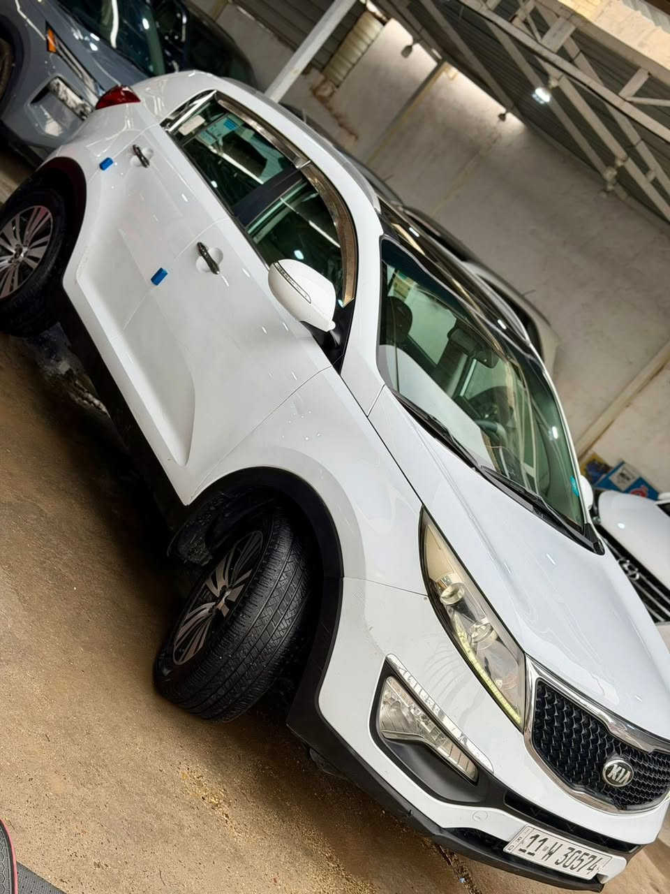 السلام عليكم بيع او مراوس.موديل2015
رقم بغداد الإنكليزي فول مواصفات
محرك20000 دوش 
بانوراما.
ماشيه 160 
ارضيه تغليف جلد..
5 ويل كب...
بيهة صبغ المحدد بل صوره 
...***********.
العنوان بغداد..الوسفيه 
السعر ..149$ 
ملاحظات 
((من تخابرني ما أنزلك من سعر تجي شوفهة وتعجبك وتدلل ))
