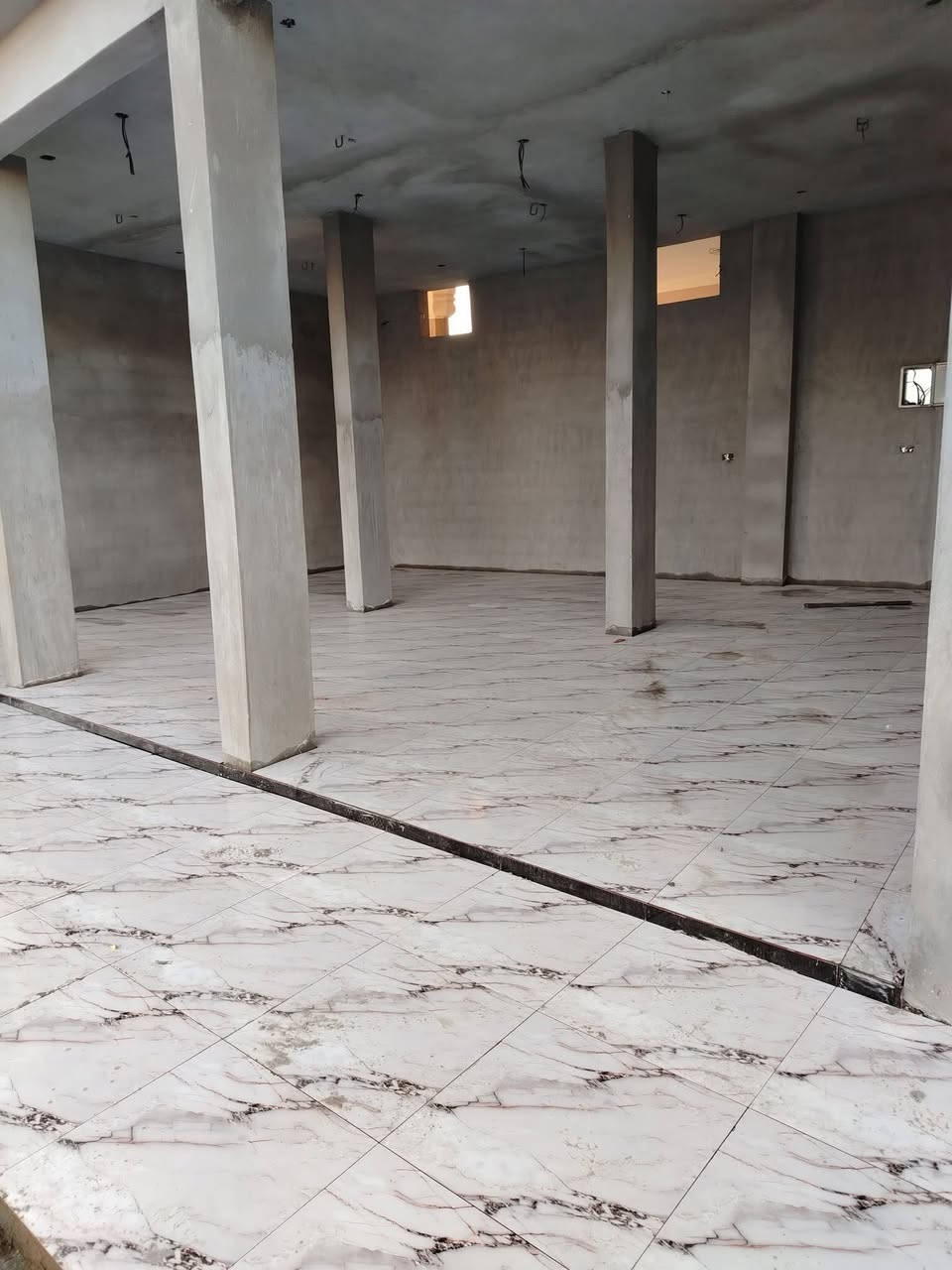 السلام عليكم
لباخ متفرغ حالياً شغل درجه اولى شرط واحدث طرق العمل 
واجهات سقل مساطر تصفير جراره تغليف واجهات 
للتواصل ***********
