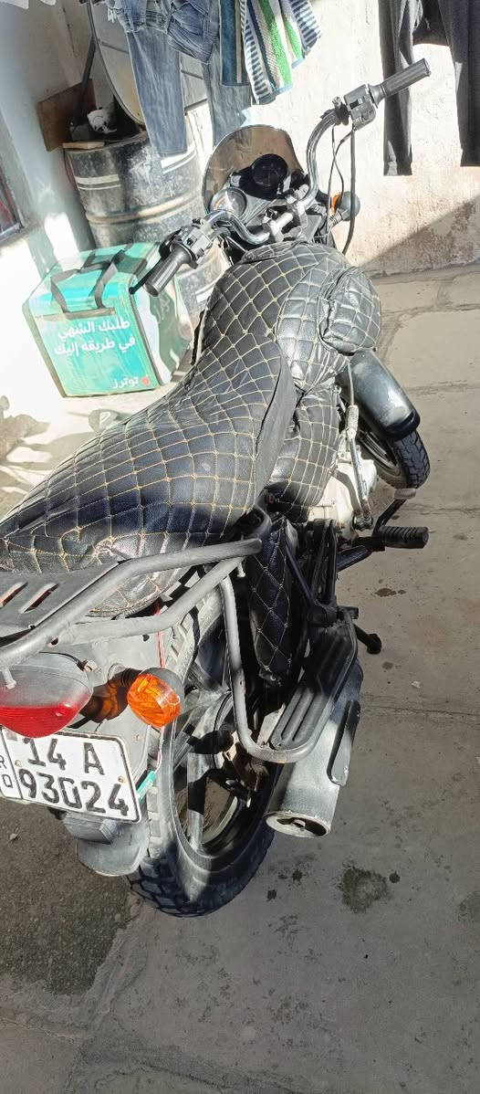 دراجه بوكسر جبلي للبيع
دراجه مكفوله وكامله اي نقص مابيها
 اخت الجديده
رقم وسنوية موديل 21 
السعر 1800وبيها مجال 
عنواني البصره شارع الطاك
للاستفسار الاتصال على الرقم 
 *********** البصرة, العراق
