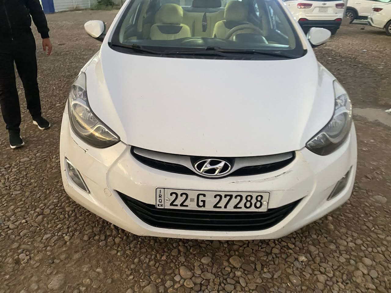 الانترا 12
محرك 1800
ماشية 100رحقيقي 
رقم وسنوية جديد (رقم نكليزي ) اربيل 
سياره نضيفة وما متعوبة 
معروضة 112 وبية مجال
المكان واسط قضاء العزيزية 
الاتصال ‭0782 314 4105
