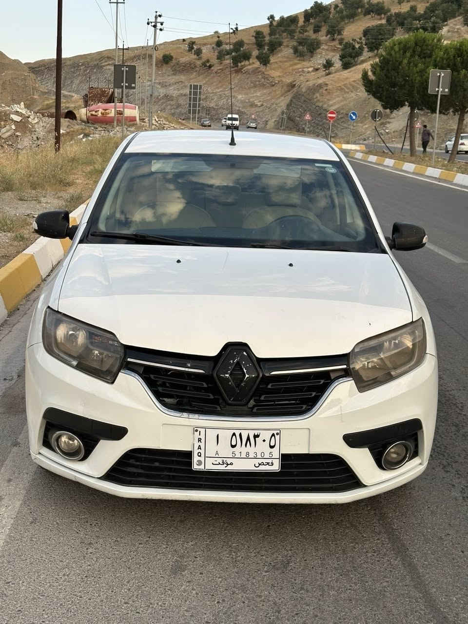 سلاو هاوڕێیان
بە بڕەپارەیەکی کەم خۆت بکە بەخاون ئۆتۆمبێلێک لە جۆری ڕێنۆ سمبوڵ  بێ بۆیاغ  مەنەفێست ئەسلی هەزەو پاکانە غەرامە بەشەرت 
بۆ پەیوەندی کردن 
***********
شوێن / سۆران
