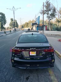 : كيا فورتي 2022 فول مواصفات عدا( بصمه) -فتحه سقف -كشنات امامي هيتر -ر...