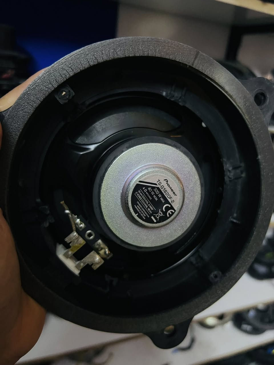 السلام عليكم شباب سماعات تفصيخ اصلي احجام مختلفة بيضوي و دائري و تويتر
الاسعار تختلف من زوج الى اخر دزلي الصورة وتدلل 🌹


**إذا كنت صاحب هذا الإعلان وتريد حذفه لأي سبب، رجاءا أرسل رسالة إلى الدعم الفني**