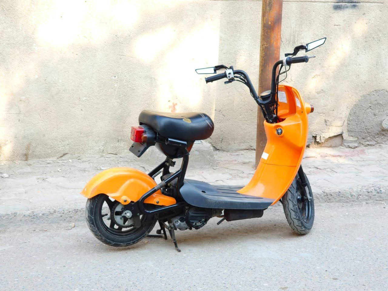 يا الله وينهم جماعت الانتيكا
السلام عليكم دراجه انتيكا ساسوكي للبيع شغاله من الطول للطول المكينه مامفتوحه الدراجه كفاله كامه شوفت 
عينك العنوان البصره الجنينه الرقم ***********
