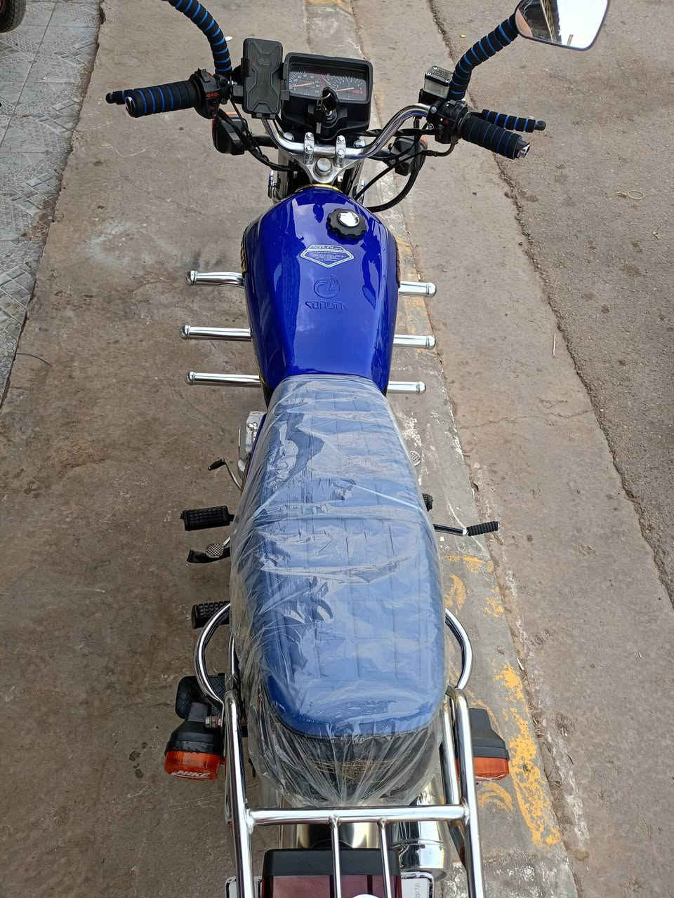 للبيع دراجه ايراني موديل 2022 مرقمه رقم وسنويه تحويل ثاني يوم السعر مليون و 300 العنوان رمادي التاميم الاستفسار ‏‪078-291-40233‬‏


**إذا كنت صاحب هذا الإعلان وتريد حذفه لأي سبب، رجاءا أرسل رسالة إلى الدعم الفني**