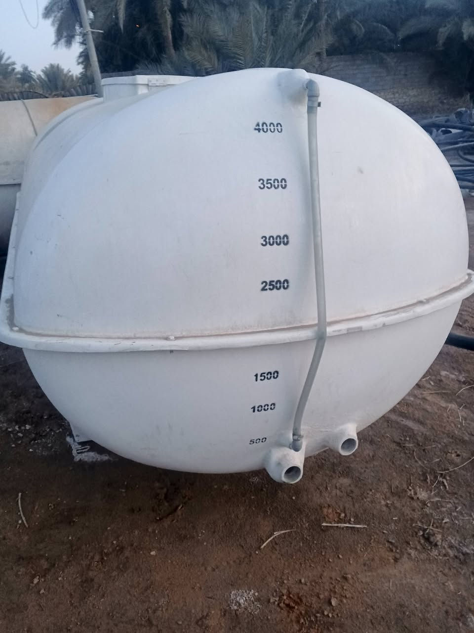 توفر لدى مكتب الهدى للتجهيزات المواد الزراعيه مسمده حجم 750تانكي 5500لتر وحجم 4000تانكي طرح
وتانكي كدر 4200لتر وتانكي كدر. 4000لتر 
***********
