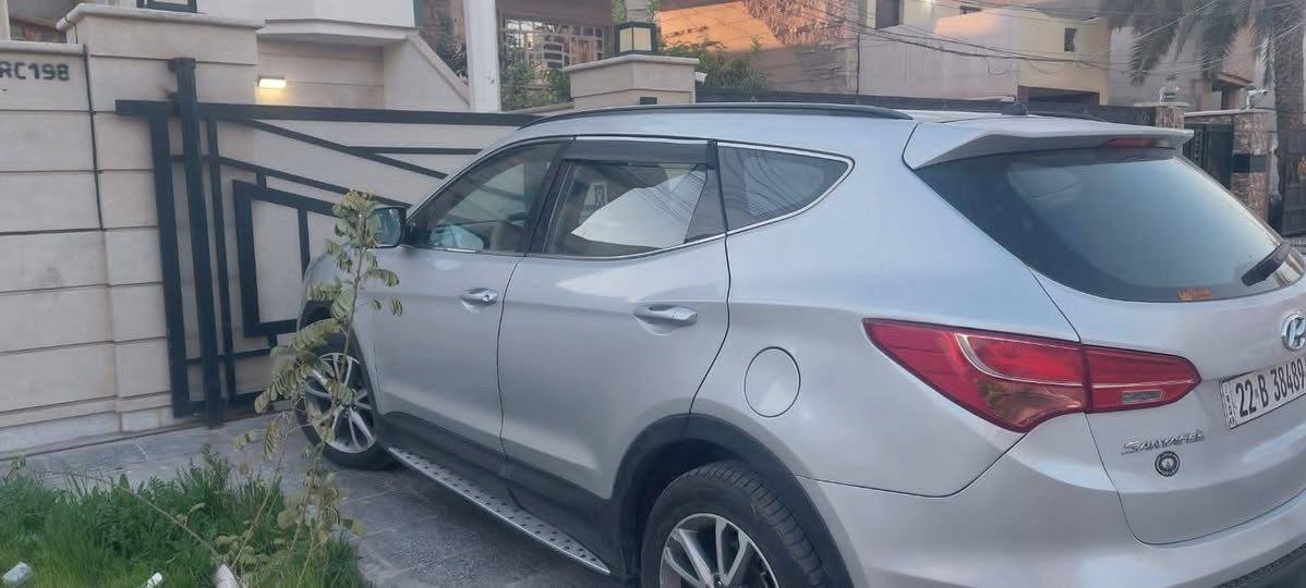 السلام عليكم
سنتافيا موديل 2013
٧ راكب
٣ قطع تبريد
ب اسمي رقي اربيل
محرك ٤ سلندر حجم ٢٤٠٠ دوش
لون سلفر
وارد خليجي
بيها كم طخة بسيطة ومصلحة بدون اي دواخل
للتواصل ***********
بغداد العامرية / بغداد ابوغريب شارع الزيتون
