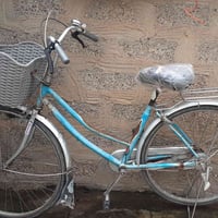 بايسكل للبيع سعرها ٥٠ الف اتصل على رقم 07856425507