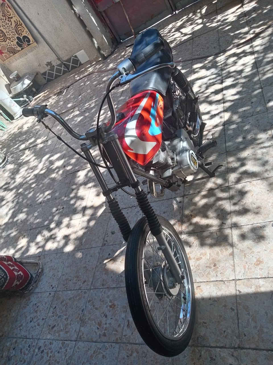 السلام عليكم الكل والجميع نامه شلامجه اصلي ادوات دراجه نضيفه شوفت عينكم الدراجه مفتوحه امبدل ولفات اليريده يراسلني واتساب او يتصل *********** مكاني البصره امن الداخلي رايده 350
