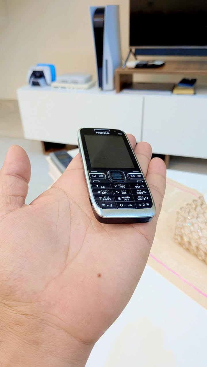 Nokia E52
فقط جهاز 
شغال بدون اي عيب


**إذا كنت صاحب هذا الإعلان وتريد حذفه لأي سبب، رجاءا أرسل رسالة إلى الدعم الفني**