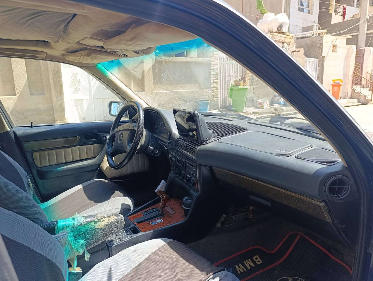 االسلام عليكم سياره بي ام دبليو لبيع 525 محركه البلاد مفتوح مو مسكر رقم انكليزي سياره جاهزه    اي نقص مابيه مشروع وطني السياره سنويه بعده ماصاقطه امداور ثاني يوم السعر 40وبيه مجال قليل لستفسار‪‏‪***********‬‏
