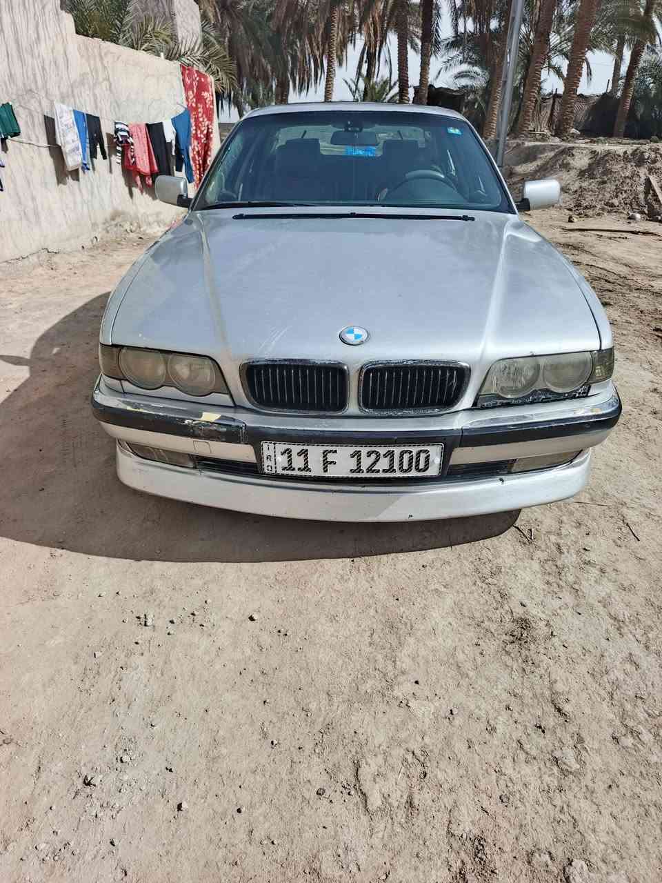 سلام عليكم البيع بي ام خفاش موديل 96 محدثه 2000 رقم بغداد بسمي مكفوله من اي ضربه  مكينه وكير وحداديه وتخم تاير وتبريد خير من الله 740 اصل مكينه 8 ستوني شاده السعر 62 وبيه مجال مكانه كوفه جسر ام عباسيات *********** بيع مستعجل
