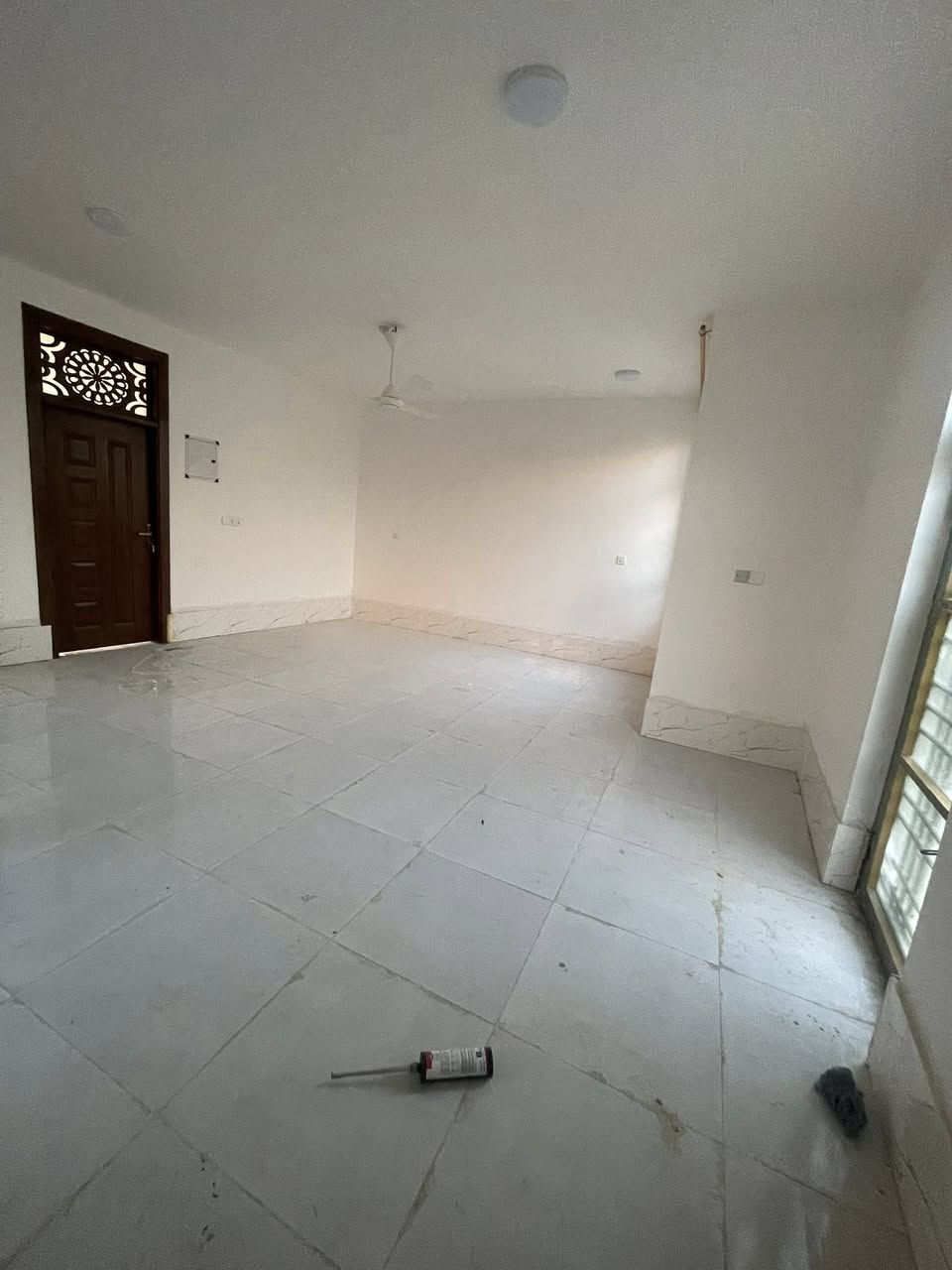 🏠 / البيت للبيع مساحه200متر طابو زراعي سند 25
واجهه 10/ نزال 20. 

🧱 بناء حديث درجه أولى  (يرهم بمقدمه)

الطابق الاول/ مطبخ . أستقبال . هول . غرفتين. مجمع صحيات 

الطابق الثاني / غرفتين نوم و وكليدور صحيات 

🌎 الموقع/ شارع 80 شارع الحسينيه خلف لحوم سفنيه النجاة 

للأستفسار أكثر مراجعة مكتب المدار المقاولات العامه 
شارع 80 كربلاء اسماك الشجري  .. مقابل أستدارة سونار السلطاني  
‏‎***********/علي زيكو
‏‎***********/ علي زيكو
