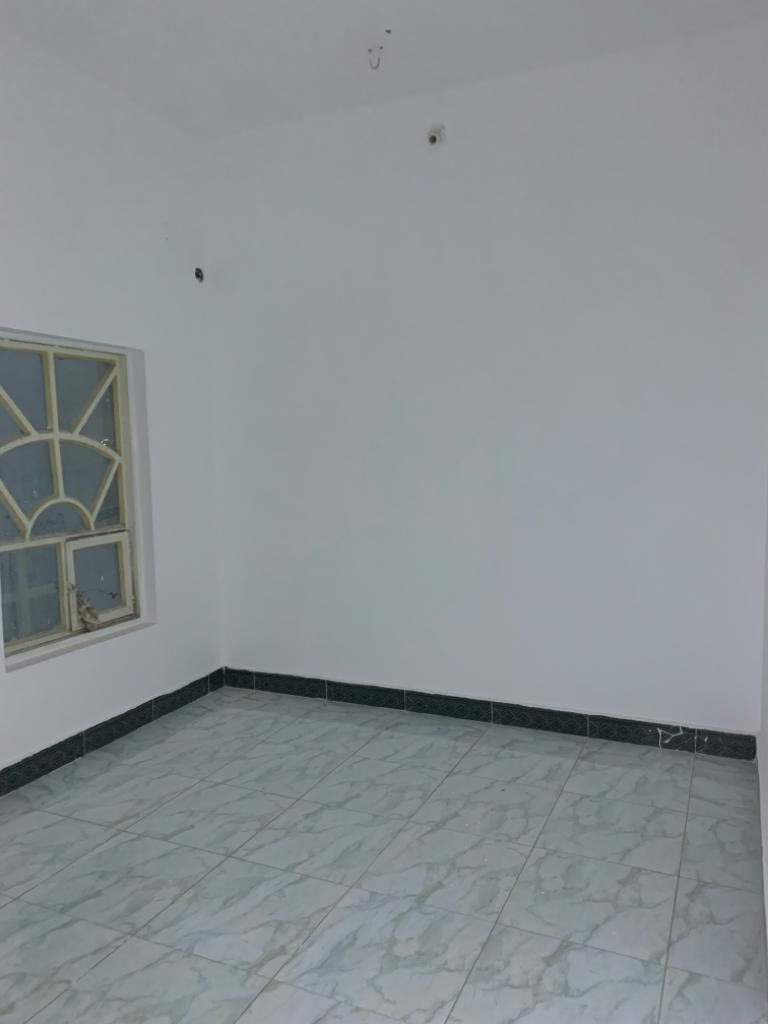 شقة للايجار في حي الرضا
تحتوي على:
٢ غرف نوم + صالة + مطبخ + صحيات
بالكونة + سطح

💰 الإيجار: ٧٥٠ ألف

للاستفسار يُرجى التواصل
مكتب عقارات الأملاك
📞 ***********
📞 ***********
