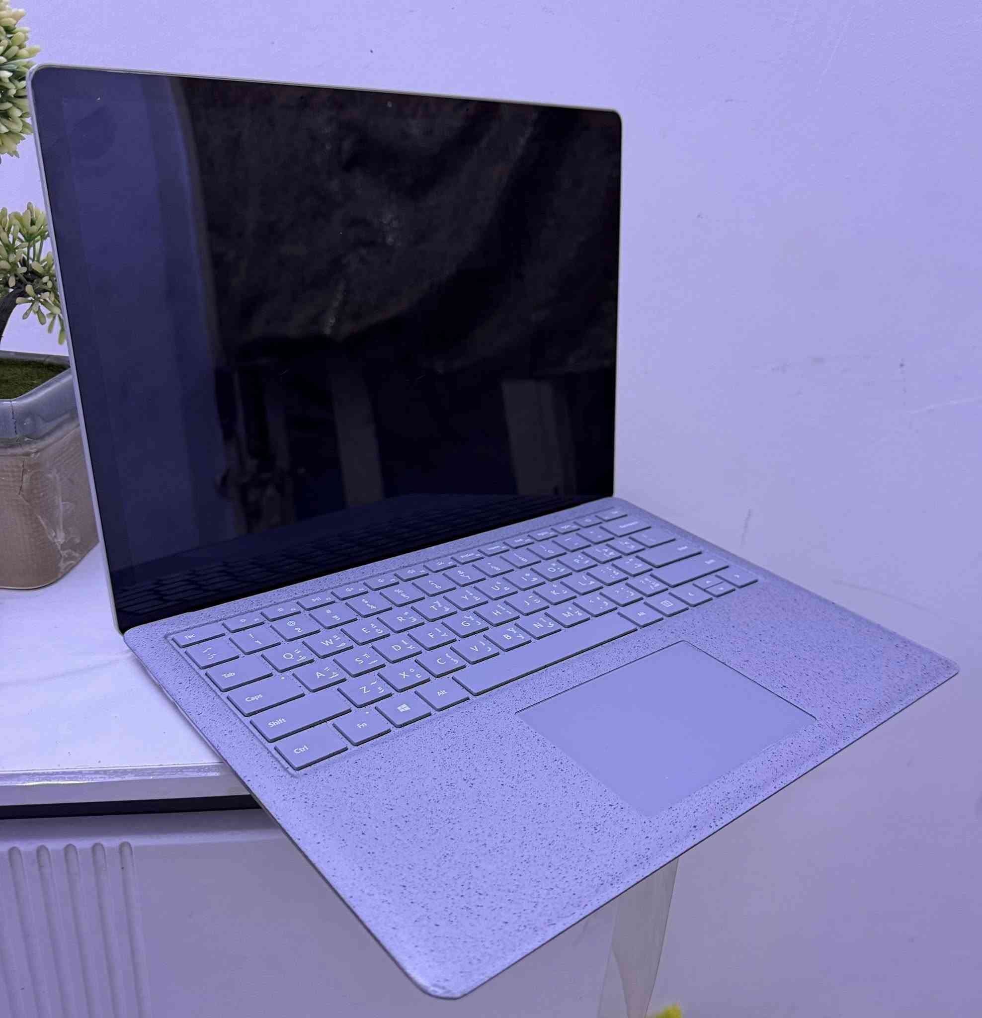 للبيع .. 450 الف قفل 

Surface Laptop 2

Intel(R) Core(TM) i7-8650U CPU @ 1.90GHz (2.11 GHz)
16.0 GB
64-bit operating system, x64-based procesor
Pen and touch support with 10 touch points

المكان حلة شارع 40 لايوجد توصيل


**إذا كنت صاحب هذا الإعلان وتريد حذفه لأي سبب، رجاءا أرسل رسالة إلى الدعم الفني**