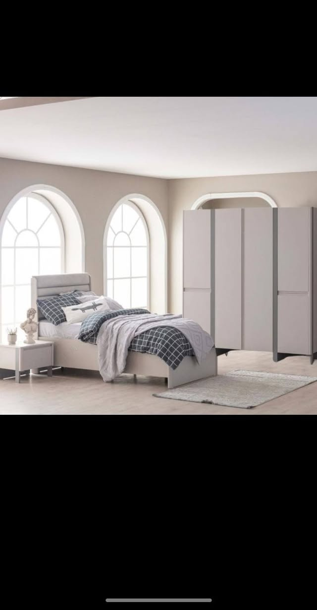 تتوفر فتح وشد الغرف النجاره
وتصليح جميع الجرابي والأبواب والغرف
*********** واتساب
