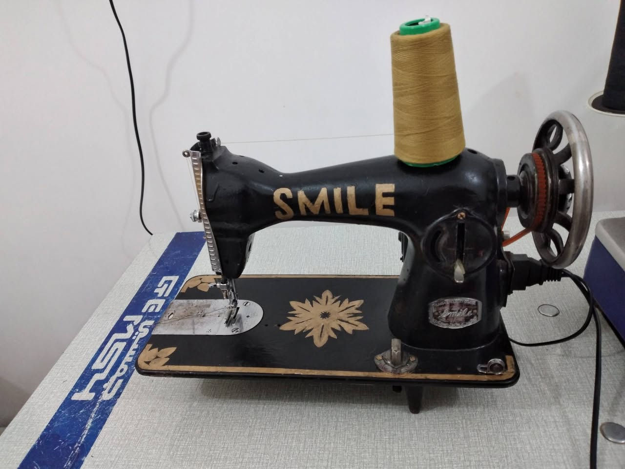 مكينة خياطه فراشه من القديمات صناعه ياباني اصلي 
السعر ٦٠ قفل


**إذا كنت صاحب هذا الإعلان وتريد حذفه لأي سبب، رجاءا أرسل رسالة إلى الدعم الفني**