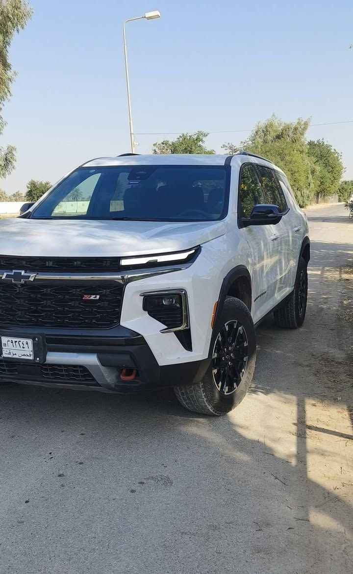 شفروليه ترافرس Z71 موديل 2025 🔥
نظام دفع أمامي ورباعي ، لون ابيض صدفي فاخر، شكلها رياضي وفخم جدًا.
محرك 2.5 Turbo، شاشة كبيرة، بصمة، كاميرات 360، أنوار LED، وكلشي شغال تمام (مواصفات ال Z71 🔥)
دخول جديد بدون رقم ( حرة بأسمي ) 
 حادث تعديل بارد بالجاملغ الامام بسيط .
📍 ديوانيه  — دخلت ماشيه 200 mi
📞 ***********
      ***********
•1GNEVJKS9RJ233479
