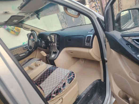 السلام عليكم شباب للبيع ستاركس مفتوح موديل 2009 رقم واسط مصفره من كلشي تحويل مباشر السياره جاهزه كبل للشارع السعر 120 وبيهه مجال قليل حك الجيه للاتصال ***********
