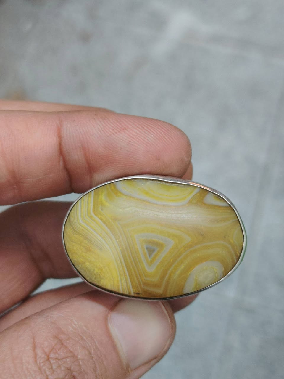 جزع اصفر و يشم قديم صياغه ثقيله أحجار خشنه بيع أو مراوس حسب القناعه مكان بابل


**إذا كنت صاحب هذا الإعلان وتريد حذفه لأي سبب، رجاءا أرسل رسالة إلى الدعم الفني**