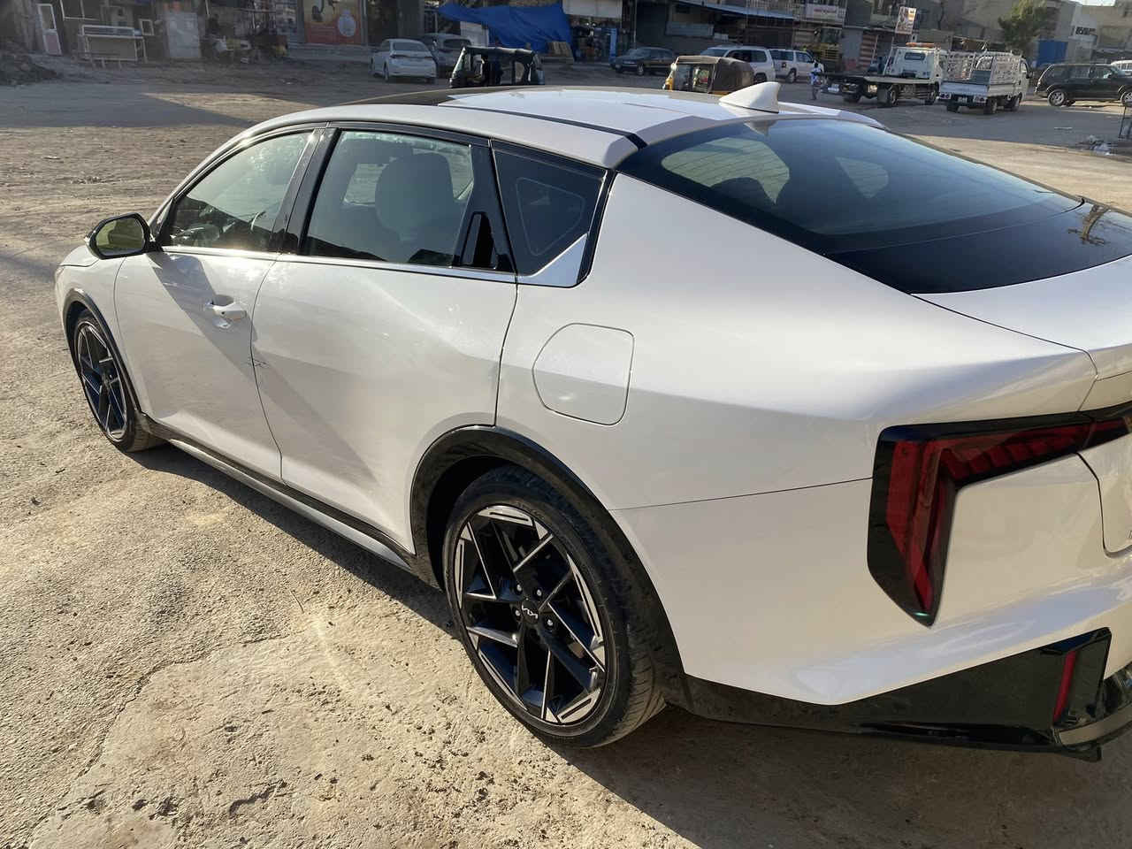 K4
كيا فور وارد أمريكي موديل 2025  دخول جديد محرك 2000 دوش ماشيه16 موصفات فول 1/1 بصمه وبنرامه وكراسي تدفى خزن ترحيب أبواب ترايش نيكل ومرايات نيكل داخل ابيض واسودّ جلد شاشه متصله  رادارات امامي وخلفي وبل مري مانع انصدام توقف ذاتي تشغيل عن بعد فول حادثه كما موضح بل صور بنيد وخشم جاملغات  يارد بلباب بدون دواخل وبدون ايرباك بدون شواصي

السعر183$بيها مجال قليل 
السياره مكانها بغداد الدوره 
***********
