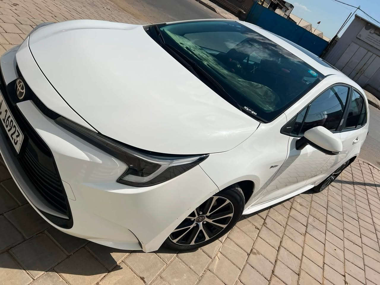 كورولا ليفان 2024 وارد صيني
سعر :🔴152$ ورقه 

ماشية 22500 قابله للزيادة 
محرك 1.8 هايبرد HEV 
العلامة تيوتا السوده اصدار اخير 
مواصفات :
🔹داخل جلد احمر 
🔹كرسي سائق 3حركات كهربائي
🔹ويل كاب حجم 16 كروم اسود 
🔹شاحن واير ليس 
🔹نظام كار بلي وشاشه كبير 
🔹عداد الديجتال كيلومتر 
🔹ايرباك عدد 10 
🔹تشغيل بصمة (بصمه عدد2)دخول ذكي
🔹سلايد روف 
🔹لايت لد نهاري مع زنون مع اشاره لد  
🔹عازل حراري 3D مسموح مروري 
🔹تحكم ستيرن كامل فول 
🔹مانع انزلاق/درايف مود / ايفو مود 
🔹تبريد قطعتين امامي وخلفي 
………………………………………….
ملاحظات 
رصعه بلبنيد ورصعه بجاملغ الخلفي خفيفه جدا 
عنوان السياره بغداد 
***********
