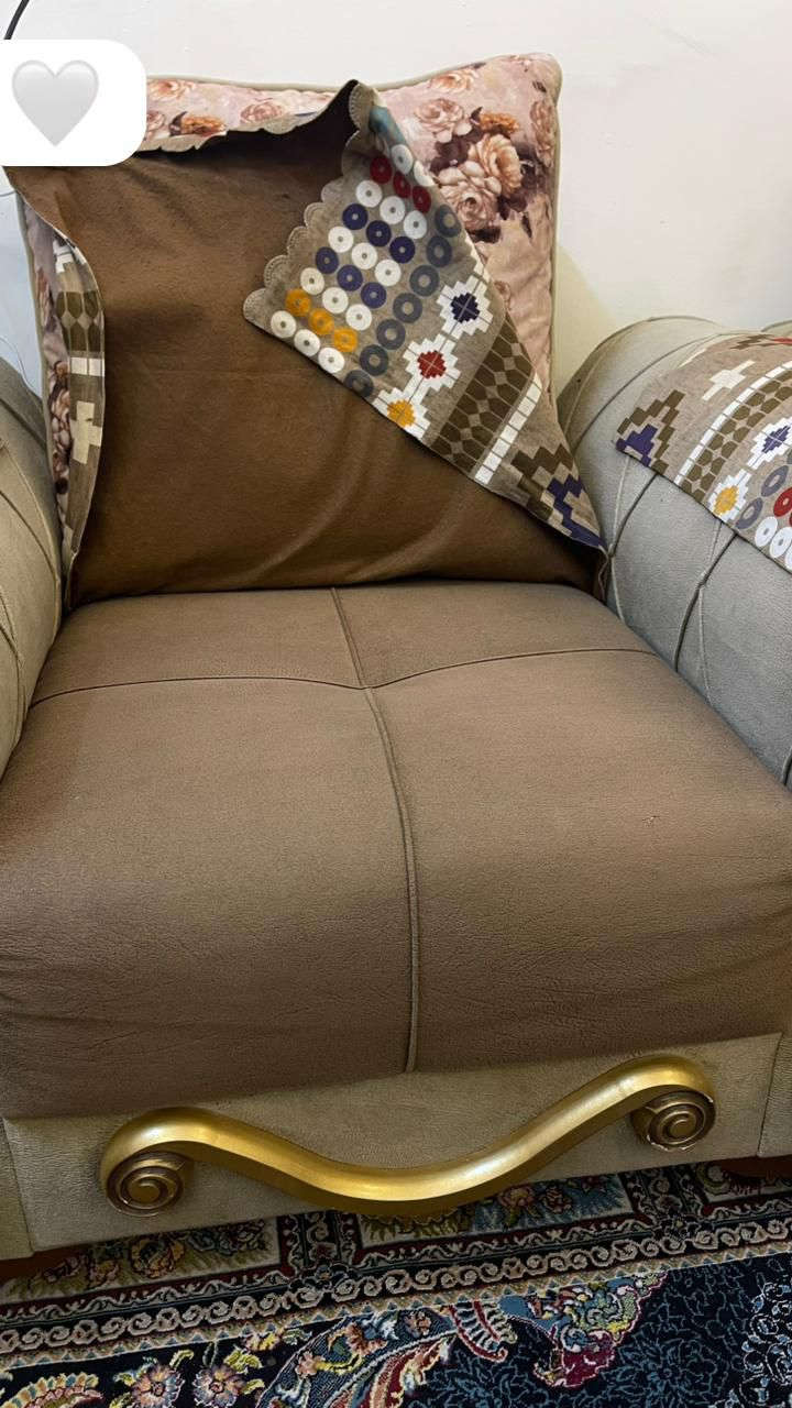 تخم نضيف 10 مقاعد 375. بغداد _الزعفرانيه _شارع الجواهري_خاص او هذا الرقم ‏‏‪***********‬‏
