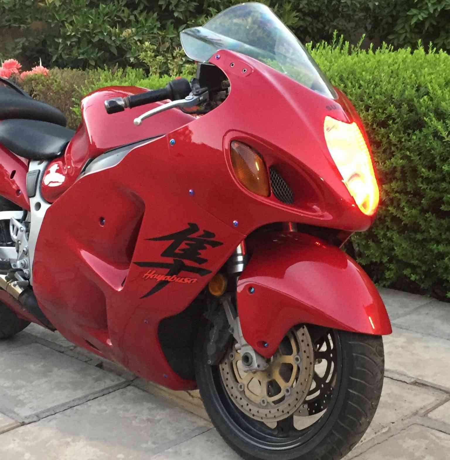 من رخصة الادمن الدراجتين للبيع البيضة ٣٥$ الحمرة ٢٢$ مامفتوح بيهن برغي بالمكينه
الدراجتين جان بيهن رقم  وبدلت الشواصي .. الشاصي الرقم ابيعة وحدة  كامل اصولي 

البيضة ٢٠٠٦ مكفولة كفالة عامة  
فايبرات شاصي وسلايدرات مختمة هايبوزا بعدني مشادهن
دبل بنكة دينيسو  
تانكي قطرة زنجار مابي
دبلات جدد
تايرات جدد
زنجيل جديد
اشاير لد
بكلايت لد  
هدرز تك ٧ قطع   

الحمرة بيها ثكل خفيف كلش  موديل ٩٩
تانكي مصبوغ من الداخل وفيت بم جان خارجي ومحور داخلي 
ودبلات امامي تعبانة 
ودسكات امامي خلصانات  
سلف وراجز جديد
تاير امامي وخلفي جديد 
شخاطة جديدة 
مجاول جدد
كتف شحن جديد

مكاني بغداد.. الغزالية  قريب المرور
***********
