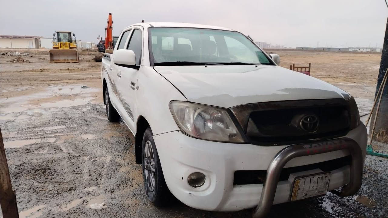 السلام عليكم
سياره 2011 
سعودي
شاصي 12 
بيها ضربه بالقماره والجاملغ 
رقمها ميسان، السياره تخم تاير 
حداديه مضبوطه
السنويه لل27،السياره بسمي تحويل ثاني يوم 
السعر 125 وبيها مجال ان شاءلله

العنوان بصره الدير 
تفاصيل اكثر اتصال ؏ الرقم ***********
